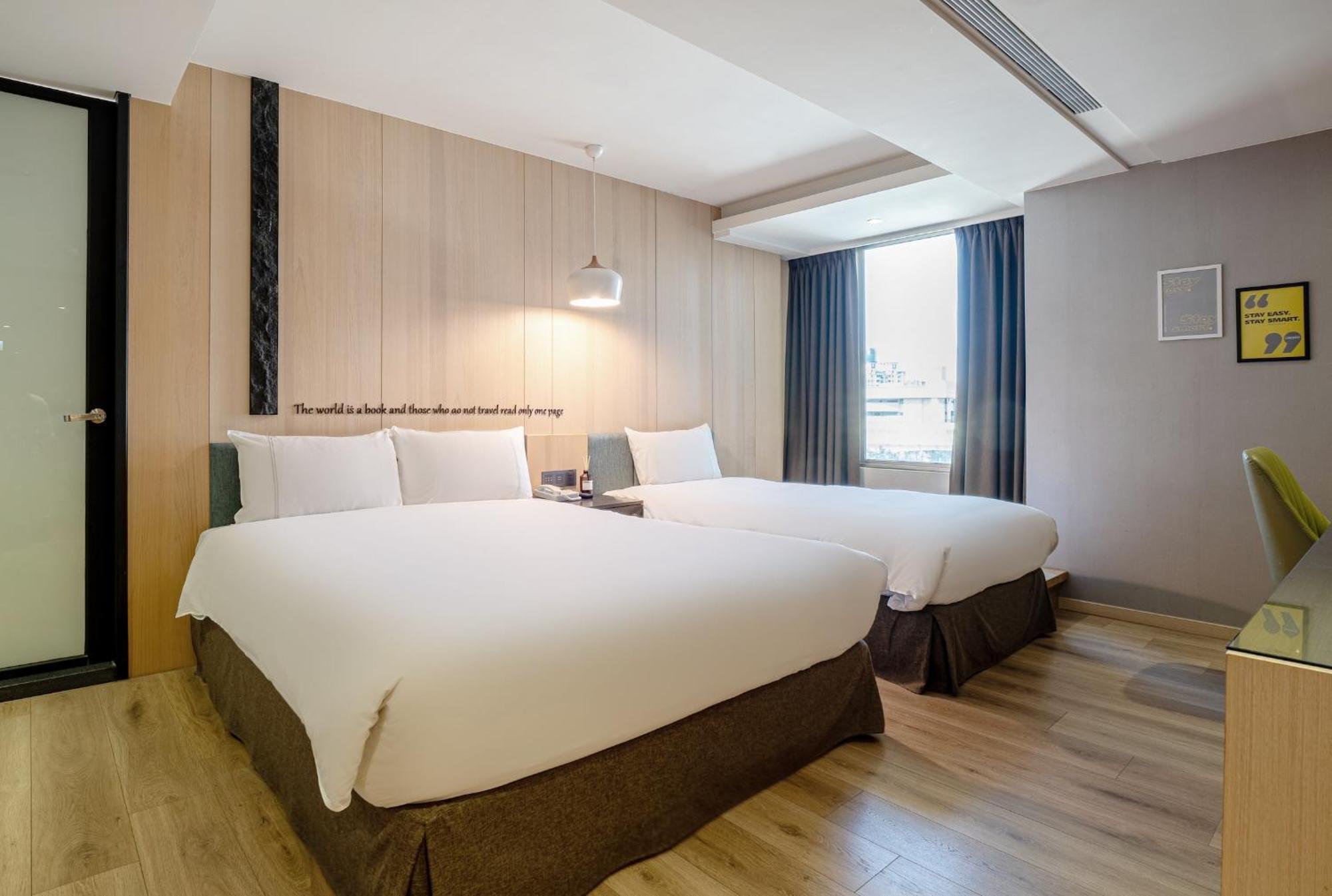 Check Inn Taichung Wenxin Zhongqing Exterior foto
