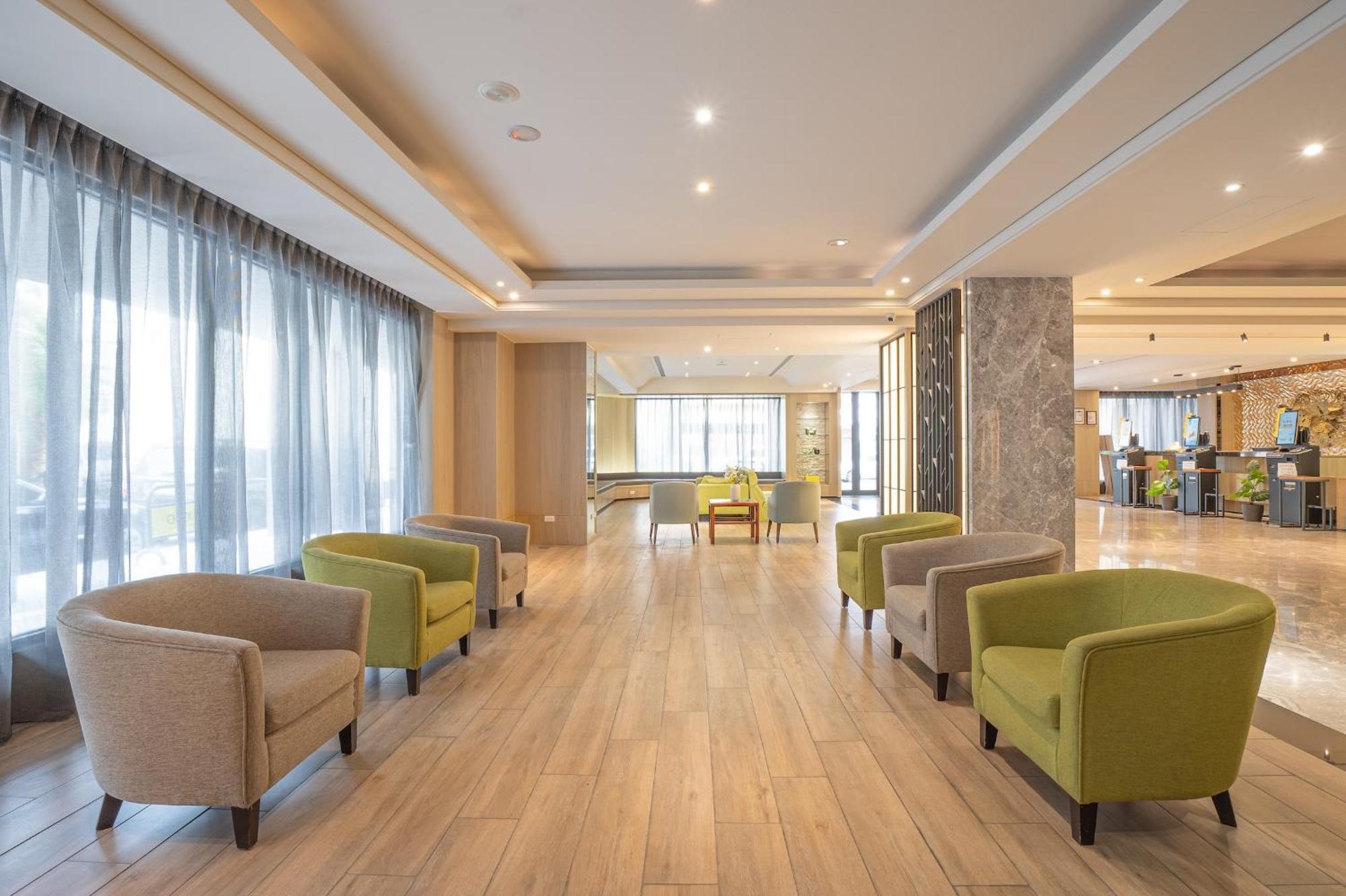 Check Inn Taichung Wenxin Zhongqing Exterior foto
